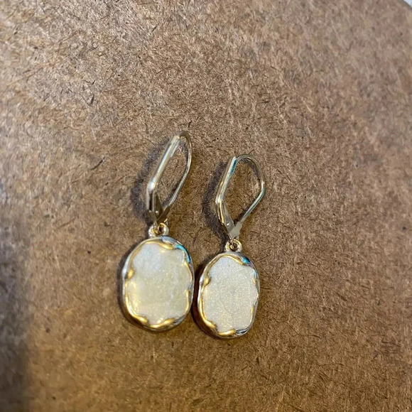 VTG Oval Ivory Gemstones Gold Drop Earrings - Picture 2 of 4
